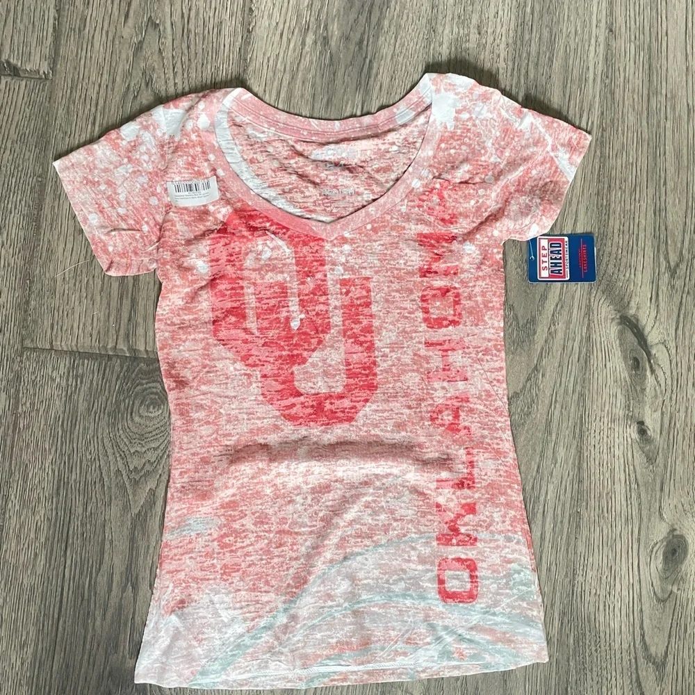 OU Oklahoma Sooners Juniors V-Neck Tee Medium NWT - Picture 2 of 4